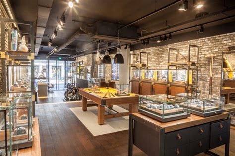 breitling amsterdam|BREITLING BOUTIQUE AMSTERDAM.